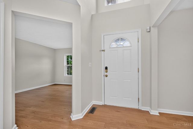 11909 Winston Circle, Forest Park, OH 45240