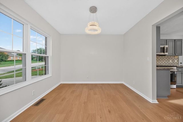 11909 Winston Circle, Forest Park, OH 45240
