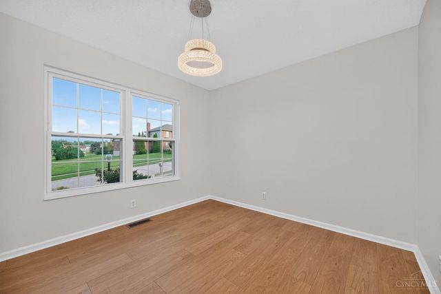 11909 Winston Circle, Forest Park, OH 45240