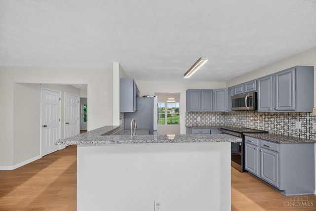 11909 Winston Circle, Forest Park, OH 45240