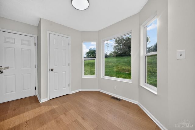 11909 Winston Circle, Forest Park, OH 45240