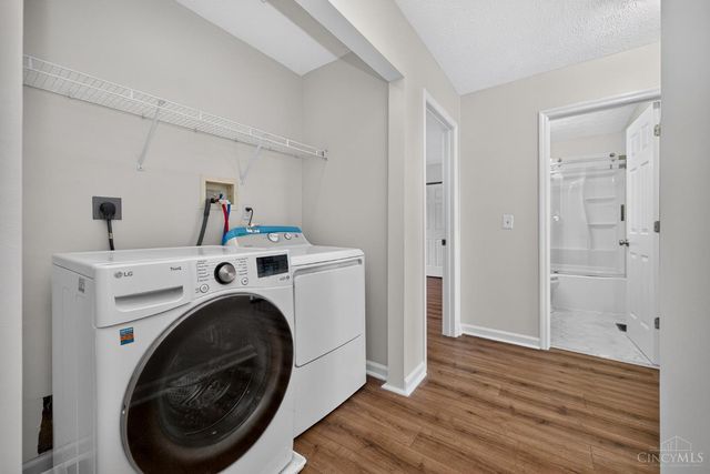 11909 Winston Circle, Forest Park, OH 45240