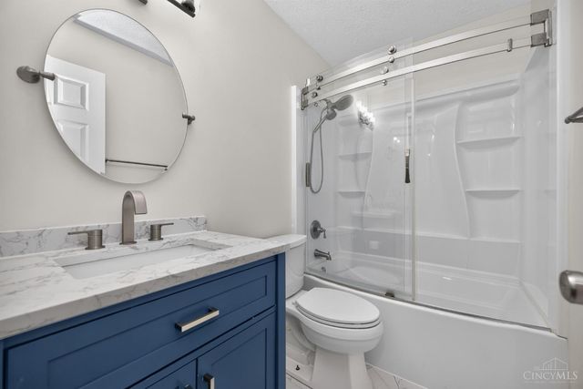 11909 Winston Circle, Forest Park, OH 45240