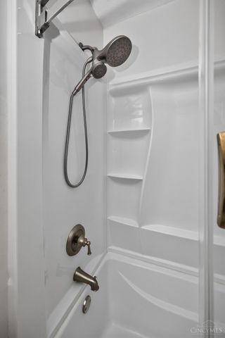 11909 Winston Circle, Forest Park, OH 45240