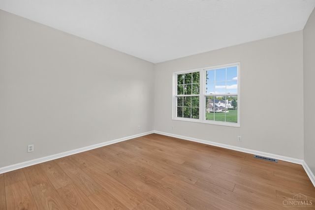 11909 Winston Circle, Forest Park, OH 45240