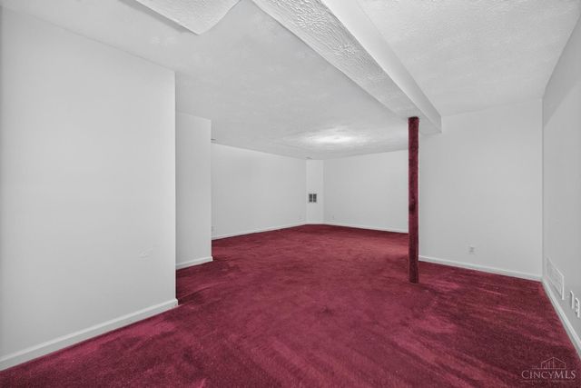 11909 Winston Circle, Forest Park, OH 45240