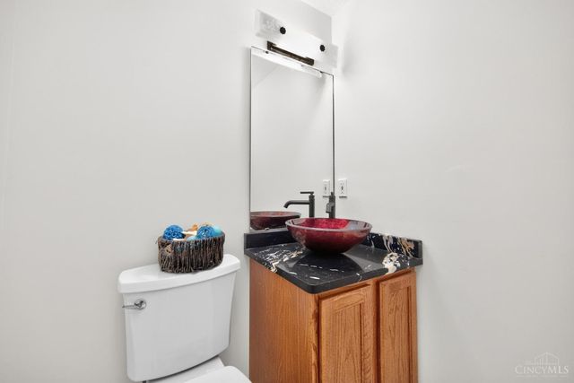 11909 Winston Circle, Forest Park, OH 45240