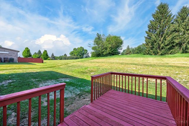 11909 Winston Circle, Forest Park, OH 45240