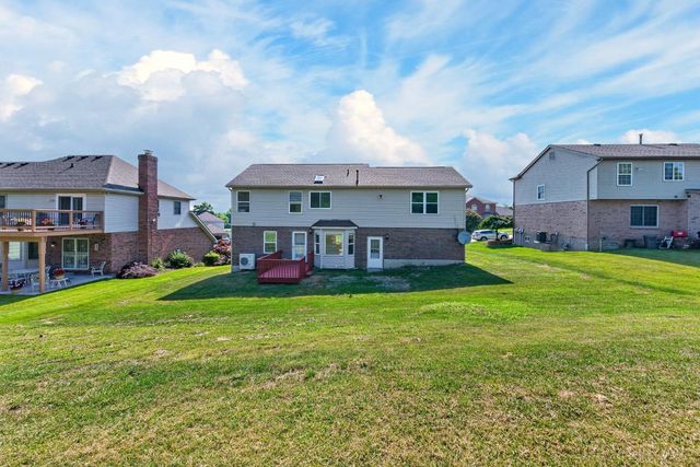 11909 Winston Circle, Forest Park, OH 45240