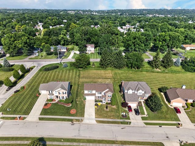 11909 Winston Circle, Forest Park, OH 45240