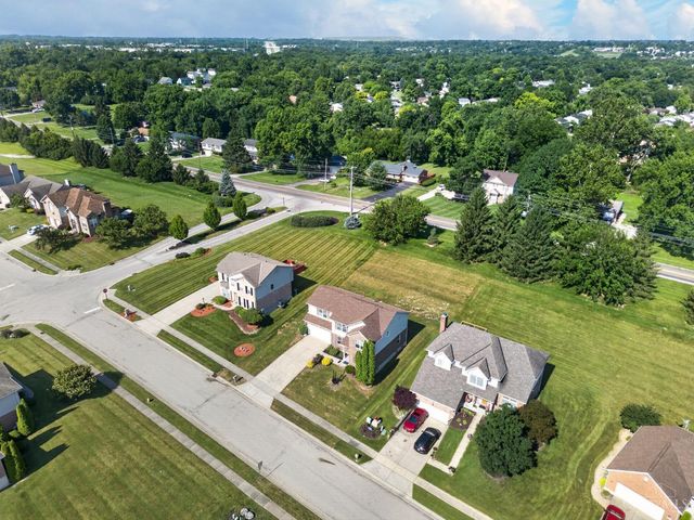 11909 Winston Circle, Forest Park, OH 45240