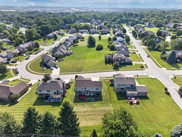 11909 Winston Circle, Forest Park, OH 45240