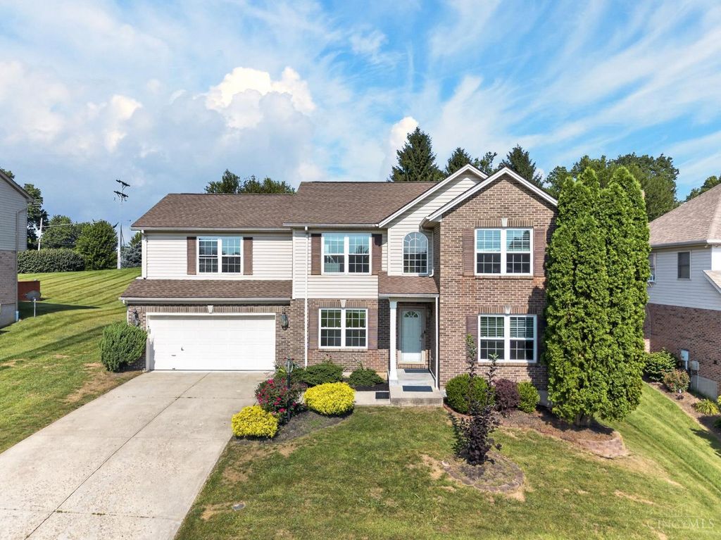 11909 Winston Circle, Forest Park, OH 45240