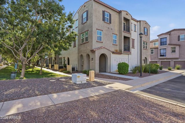 2357 E HIDALGO Avenue, Phoenix, AZ 85040