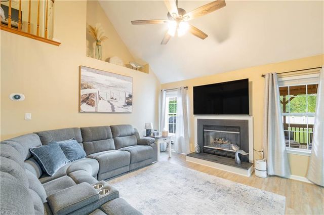 4018 Hargrove LNDG, Suffolk, VA 23435