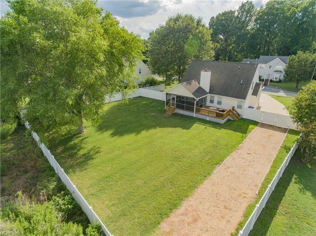 4018 Hargrove LNDG, Suffolk, VA 23435