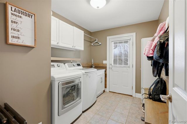 65690 North Avenue, Ray, MI 48096