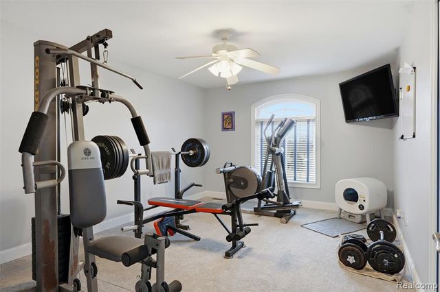 65690 North Avenue, Ray, MI 48096