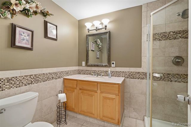 65690 North Avenue, Ray, MI 48096