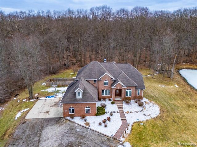 65690 North Avenue, Ray, MI 48096