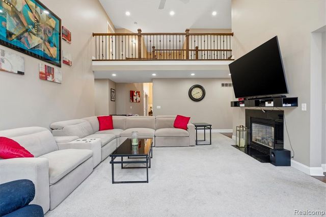 65690 North Avenue, Ray, MI 48096