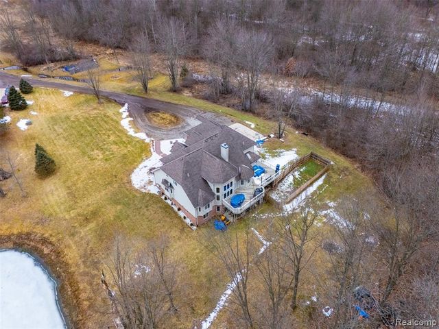 65690 North Avenue, Ray, MI 48096