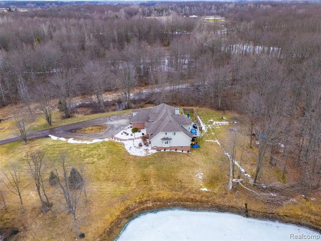 65690 North Avenue, Ray, MI 48096