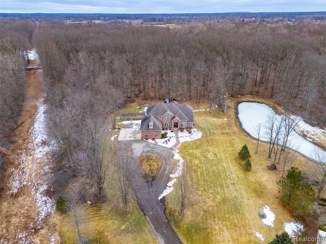 65690 North Avenue, Ray, MI 48096