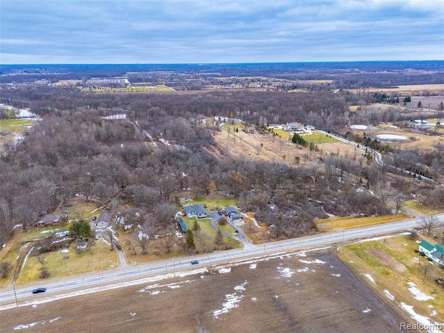 65690 North Avenue, Ray, MI 48096