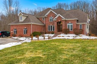 65690 North Avenue, Ray, MI 48096