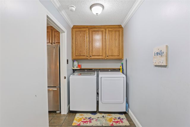 100 Madison Drive, Longview, TX 75603