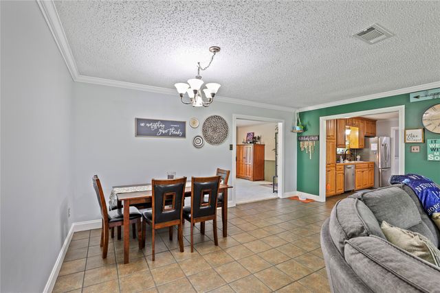 100 Madison Drive, Longview, TX 75603