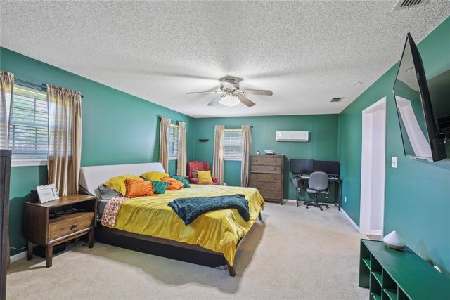 100 Madison Drive, Longview, TX 75603
