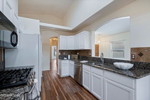 12163 N Seasons Loop, Oro Valley, AZ 85755