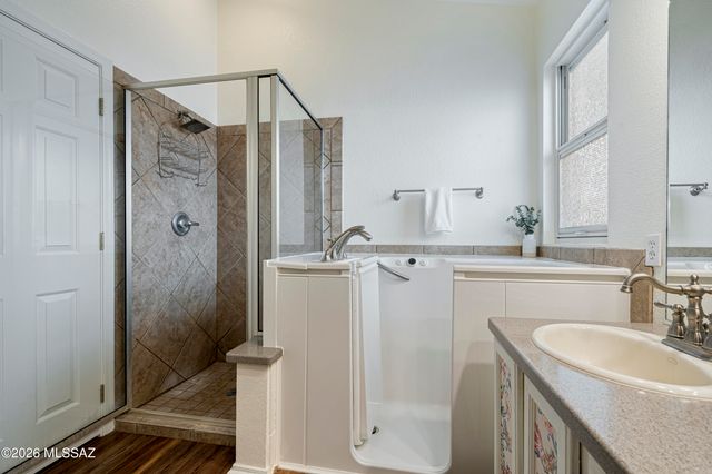 12163 N Seasons Loop, Oro Valley, AZ 85755