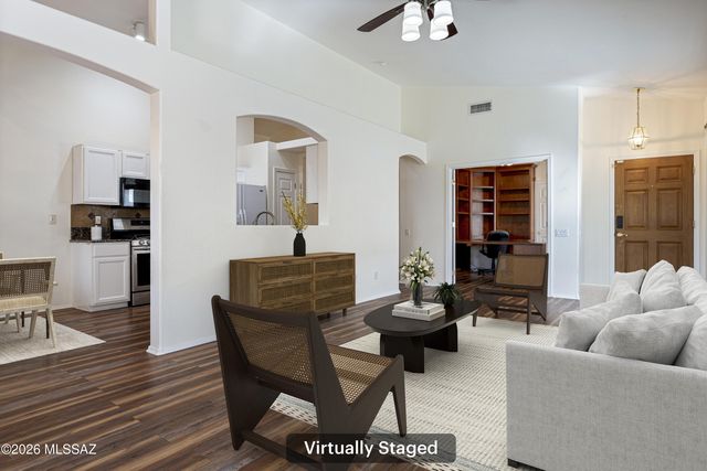 12163 N Seasons Loop, Oro Valley, AZ 85755