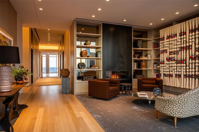 1747 Leonard Street 2601, Dallas, TX 75201