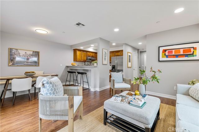 78 N Sierra Bonita Avenue 2, Pasadena, CA 91106