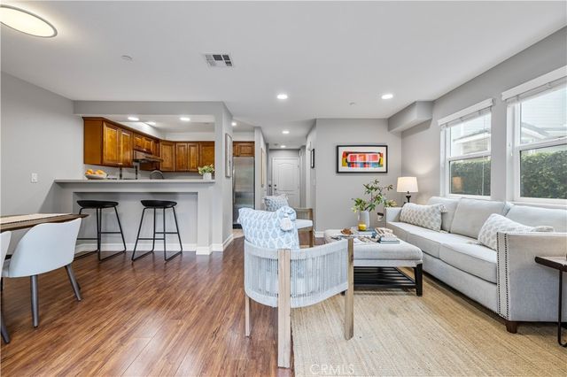 78 N Sierra Bonita Avenue 2, Pasadena, CA 91106