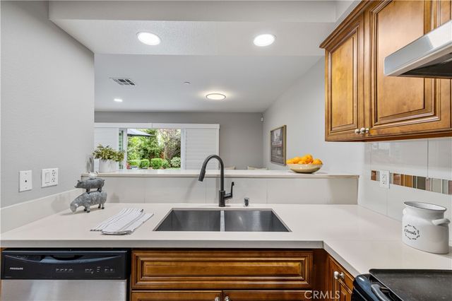 78 N Sierra Bonita Avenue 2, Pasadena, CA 91106