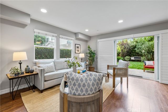 78 N Sierra Bonita Avenue 2, Pasadena, CA 91106