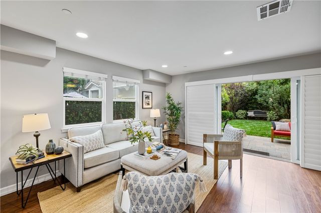 78 N Sierra Bonita Avenue 2, Pasadena, CA 91106