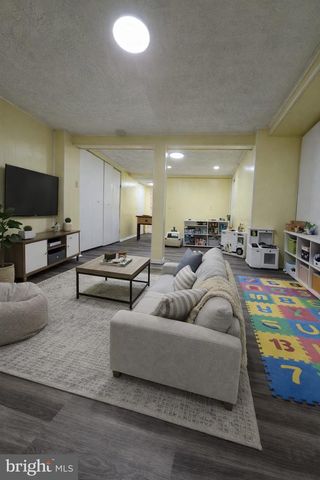 6105 FREDERICK RD, Catonsville, MD 21228