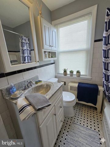 6105 FREDERICK RD, Catonsville, MD 21228