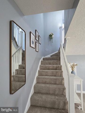 6105 FREDERICK RD, Catonsville, MD 21228