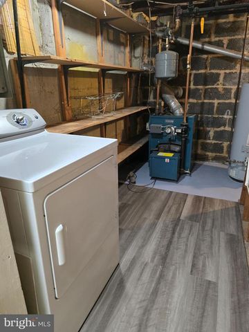 6105 FREDERICK RD, Catonsville, MD 21228