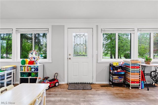 2136 E Sprague Road, Broadview Heights, OH 44147