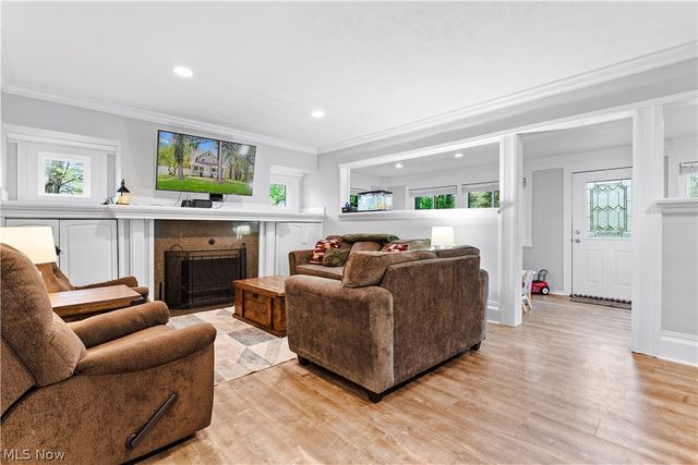 2136 E Sprague Road, Broadview Heights, OH 44147