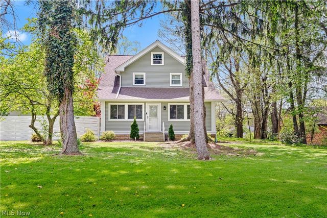 2136 E Sprague Road, Broadview Heights, OH 44147