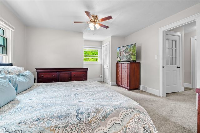 2136 E Sprague Road, Broadview Heights, OH 44147